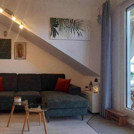Apartment Sea View Mouth Cetina أوميس المظهر الخارجي الصورة