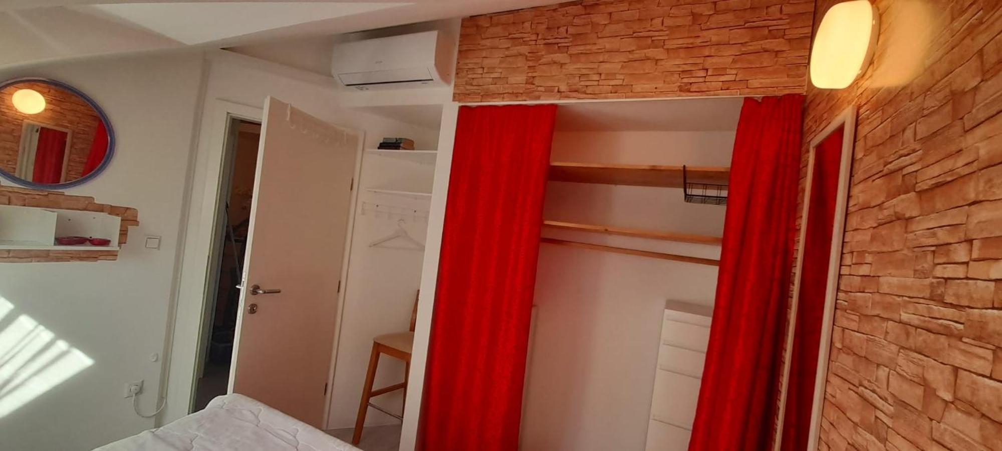 Apartment Sea View Mouth Cetina أوميس المظهر الخارجي الصورة