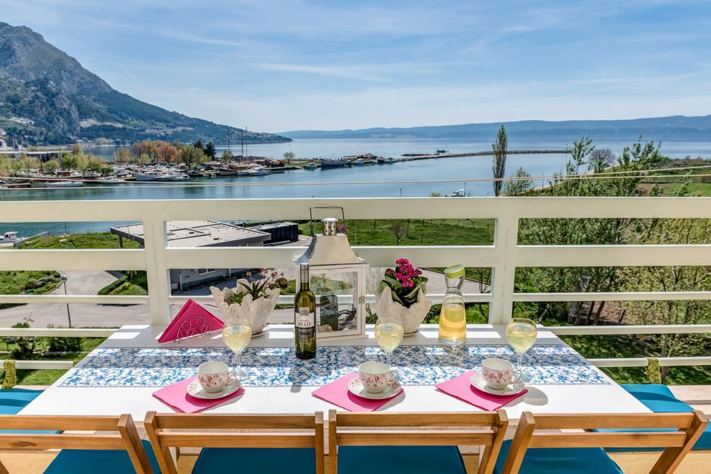 Apartment Sea View Mouth Cetina أوميس المظهر الخارجي الصورة